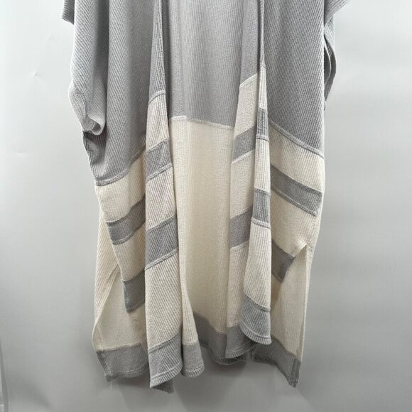 By Together Women's Short Sleeve Open Cardigan Gray/Ivory Size S/M Striped - Picture 3 of 8